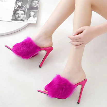 Female fur high heels - Little Addiction