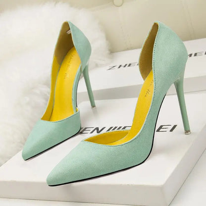 Women's Low-cut Pointed-toe Side Hollow-out Shoes - Little Addiction